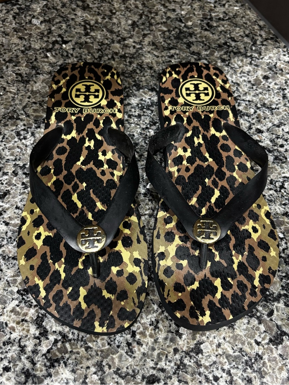 Tory Burch Miller Leopard Print Flip Flop Sandals Size 8 - Picture 5 of 7